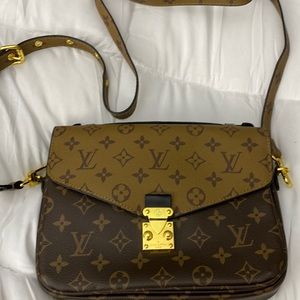 Louis Vuitton cross body bag